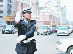 腦筋急轉彎：為什么說交通警察比其他經常更強壯？