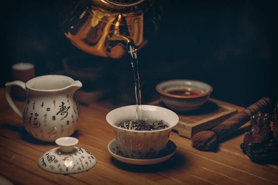 為什么夏天喝熱茶解渴