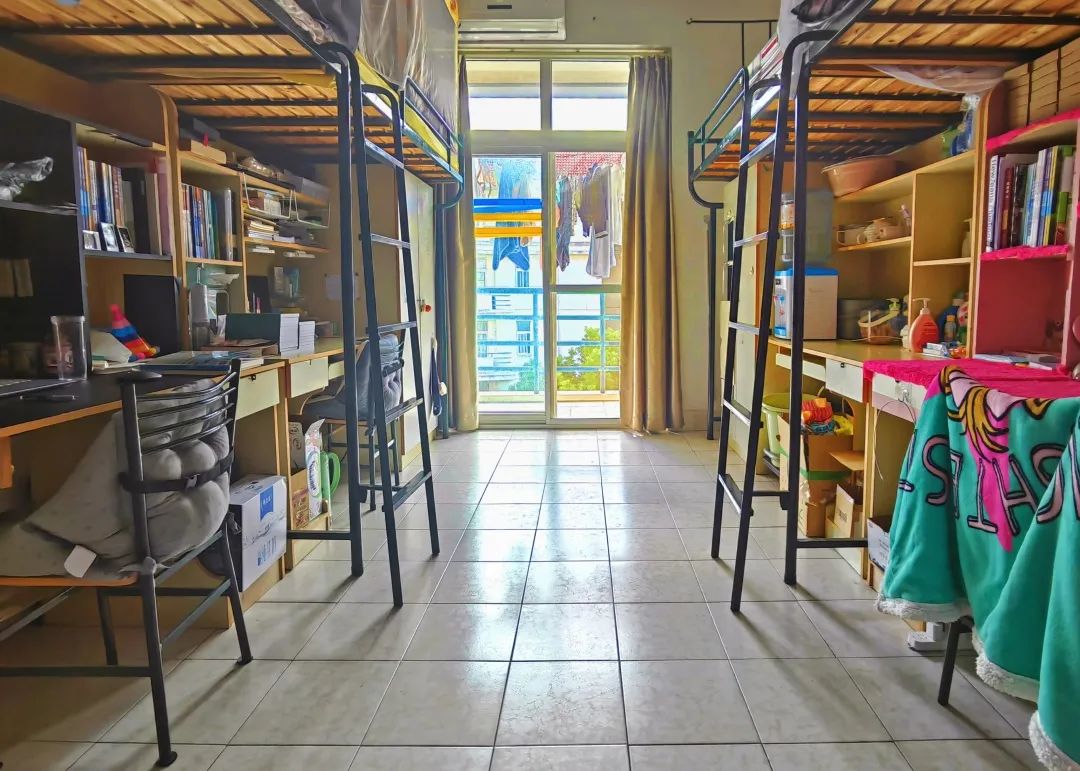 上海師范大學宿舍條件怎么樣,有空調和獨立衛生間嗎？（附宿舍圖片）